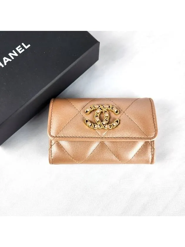 19 Snap card wallet lambskin dark beige gold AP1790