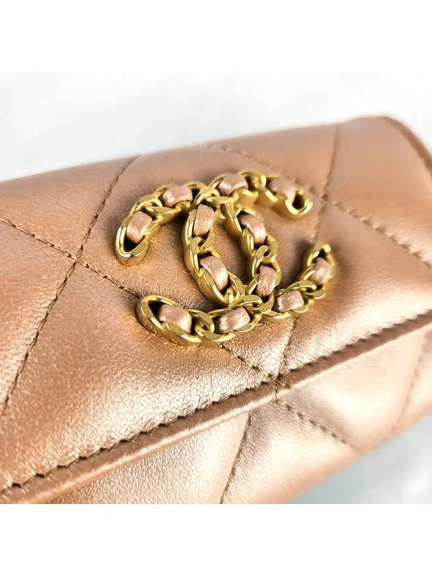 19 Snap card wallet lambskin dark beige gold AP1790