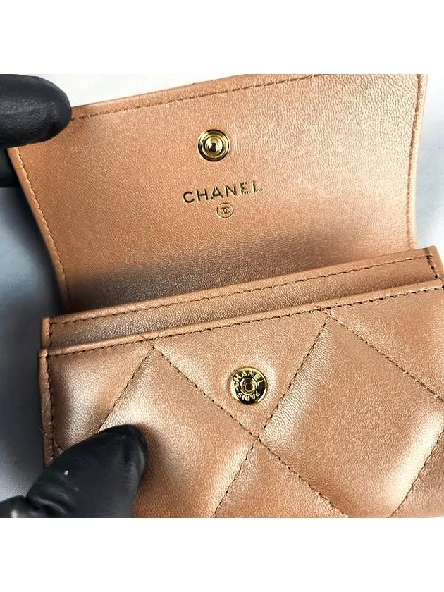 19 Snap card wallet lambskin dark beige gold AP1790
