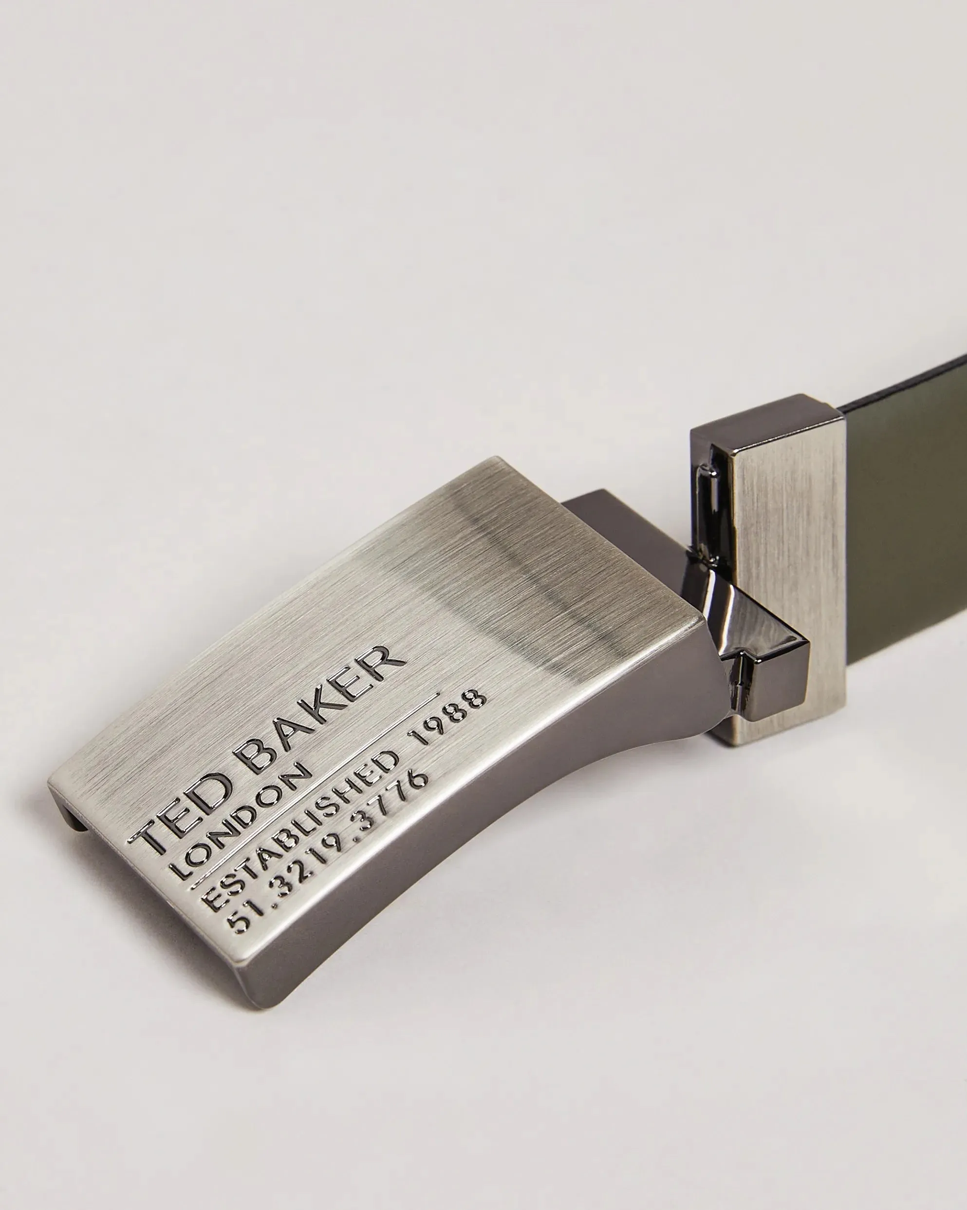 Reversible Plate Leather Belt - Khaki